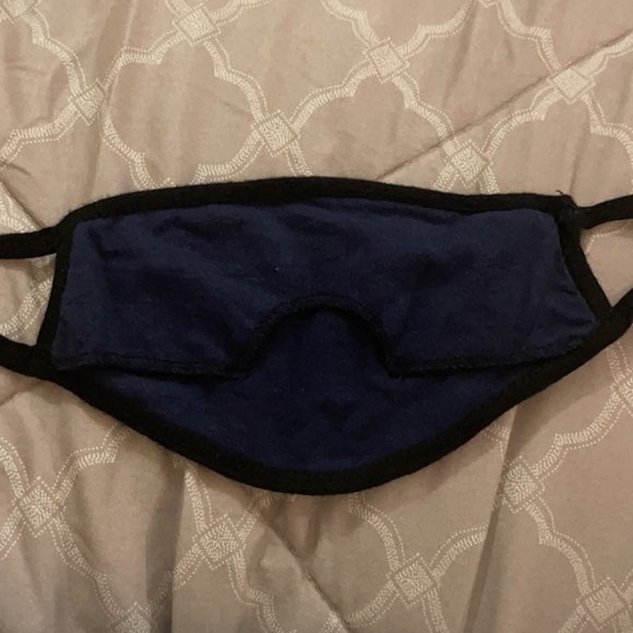 ๐ฅฐ 4/$25- NWOT - Mask with Straw Hole - Picture 4 of 6